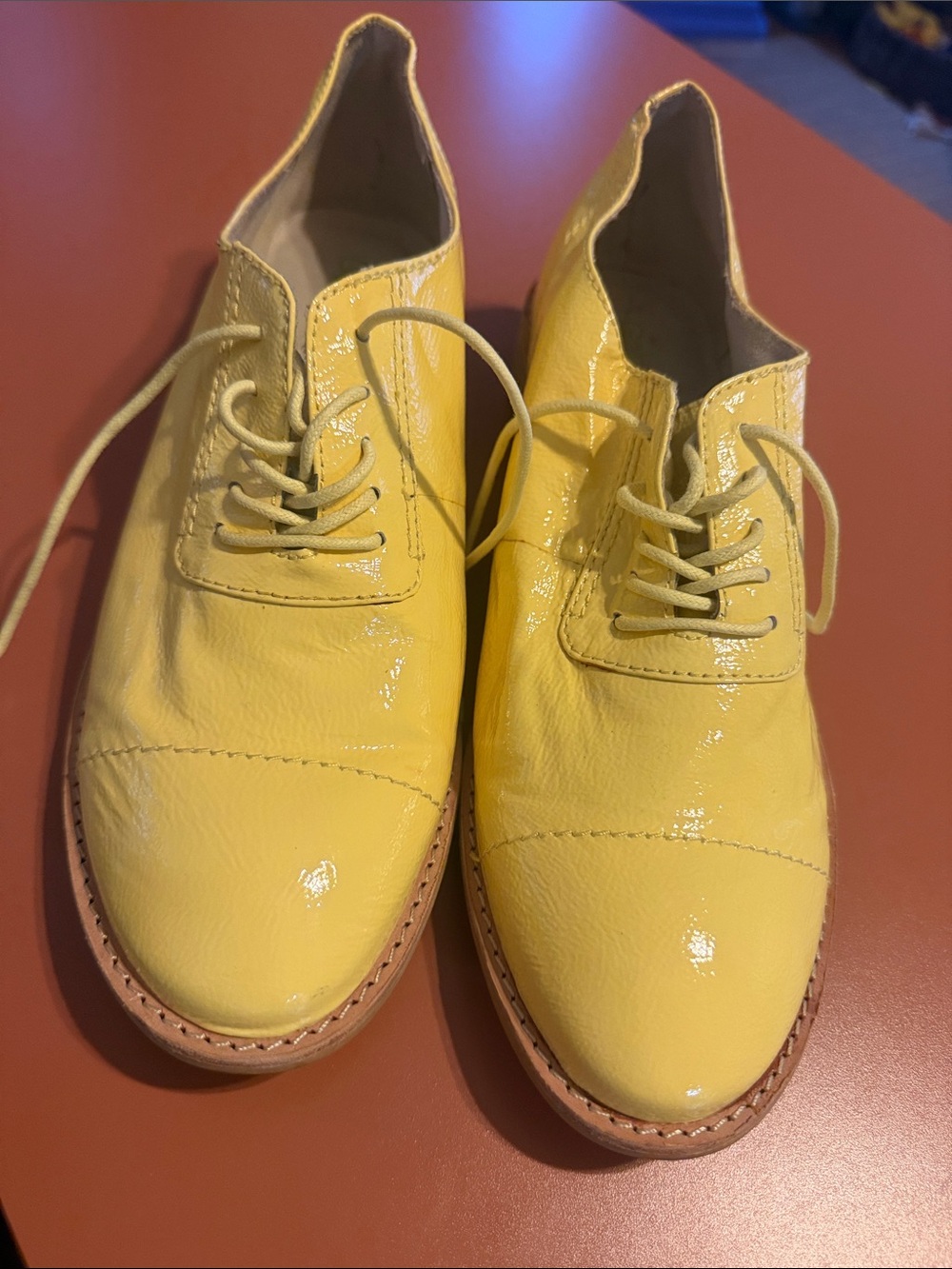 GAP Women's Yellow Lace-Up Oxford Boots